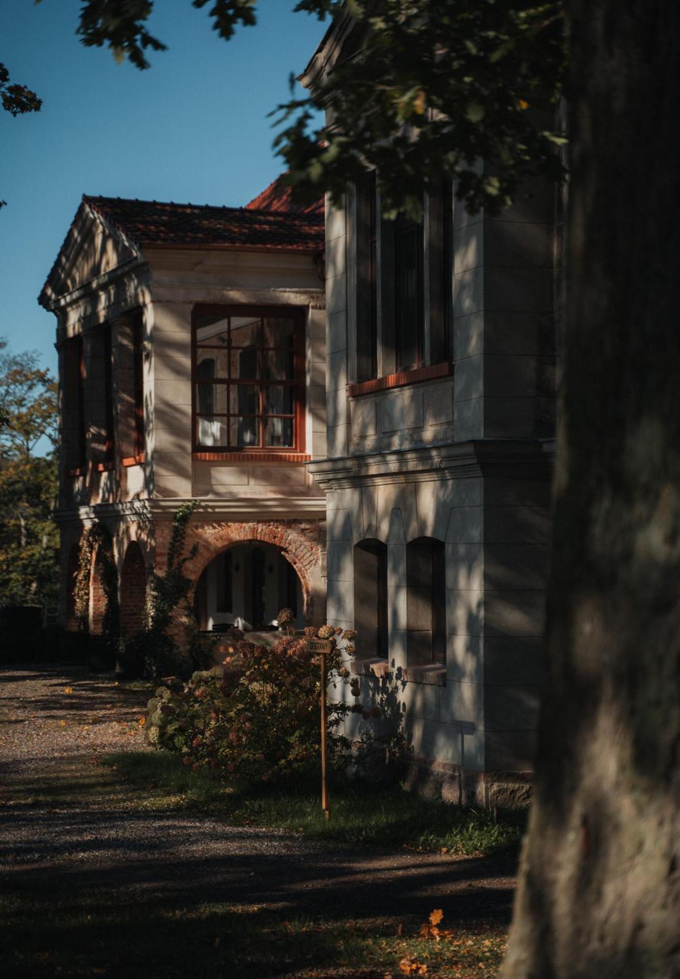 Folwark Wielka Wies - Palac Pod Debem Glowczyce Экстерьер фото